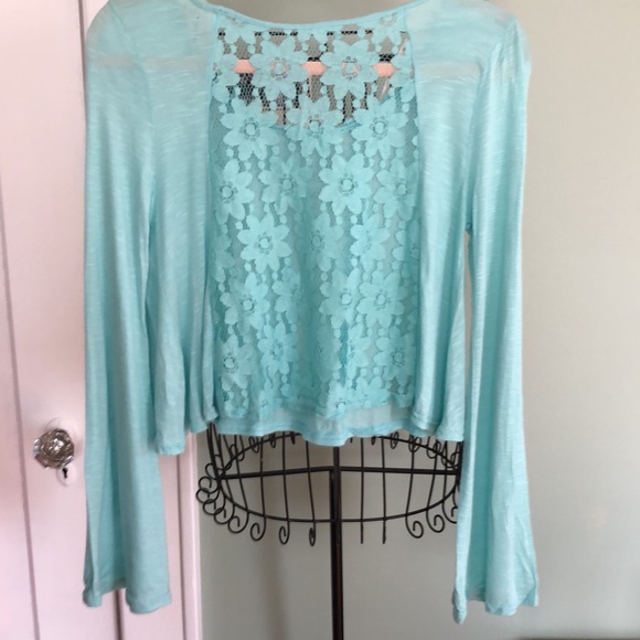 Beautiful Turquoise Lacey Top - Picture 3 of 5